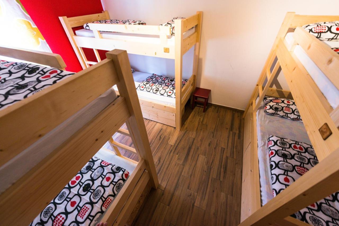 Hostel Soca Rocks *