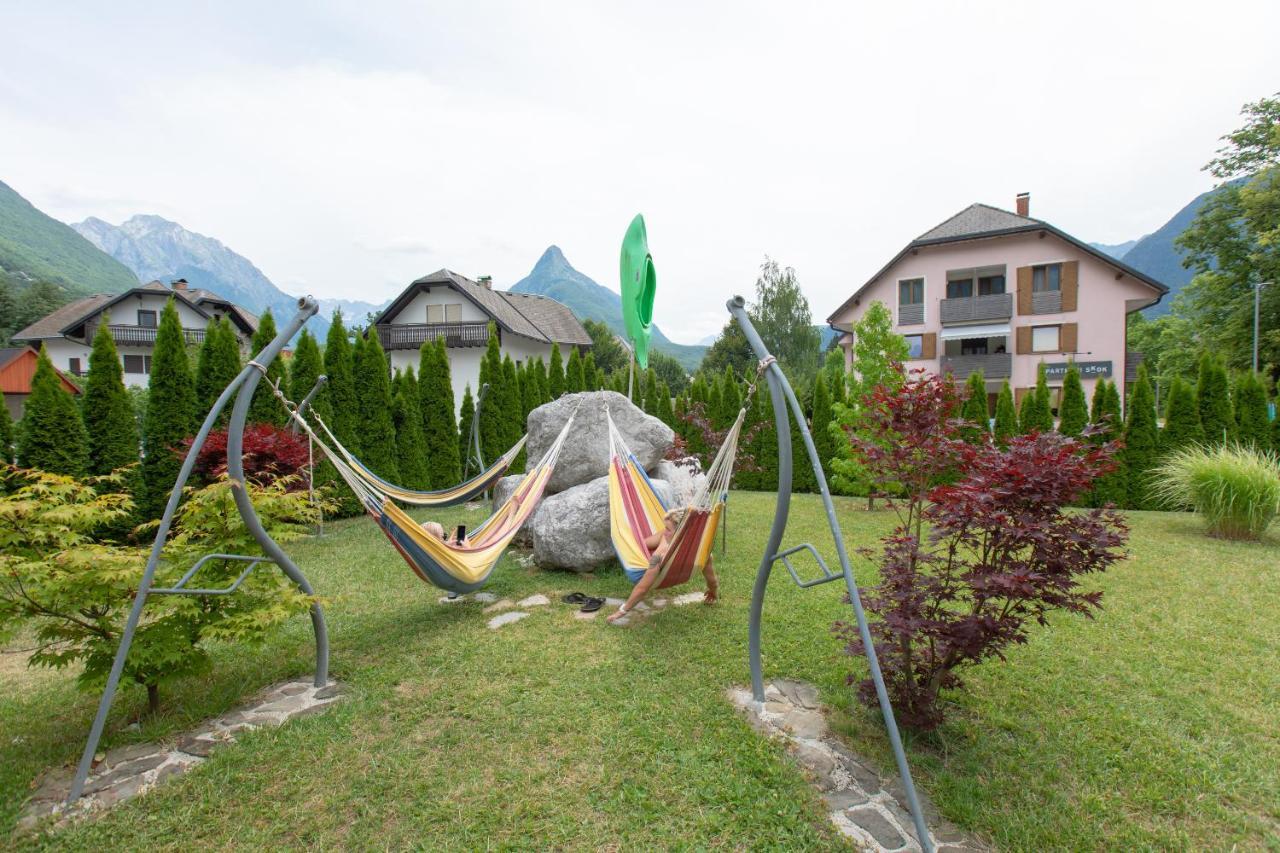 Soca Rocks Auberge de jeunesse *